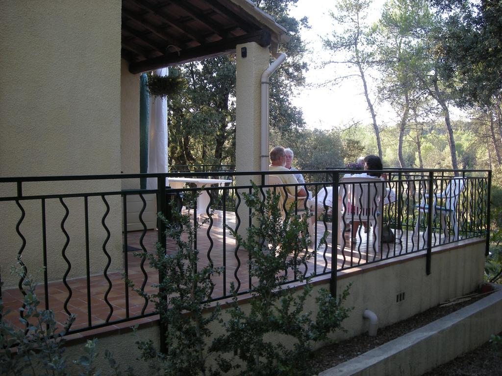 Bungalow Claret Vacquieres  Exterior photo